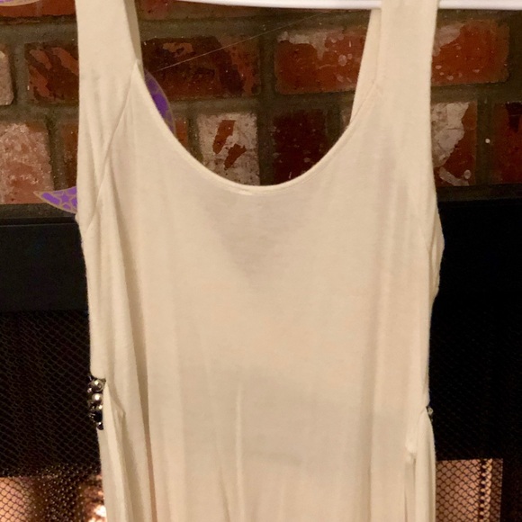 Sleeveless Off White Sequins Dress - Picture 4 of 4